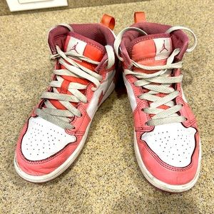 Girls Pink Jordan’s